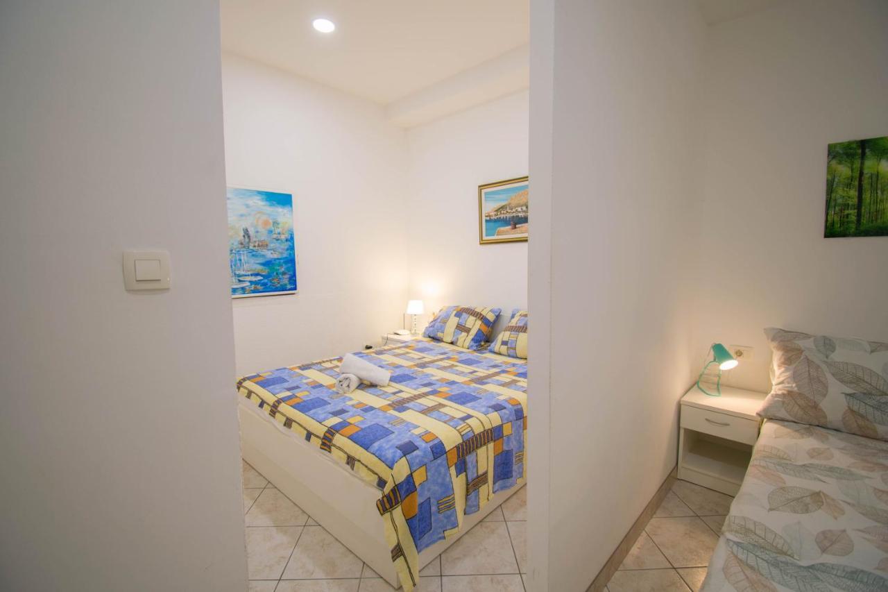 Family apartment Manuela - Baška Voda Exteriér fotografie